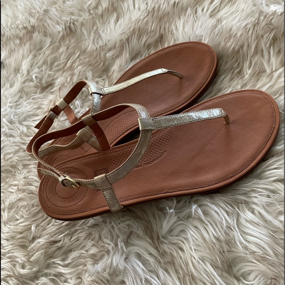 Fitflop women’s Tia- thong sandals